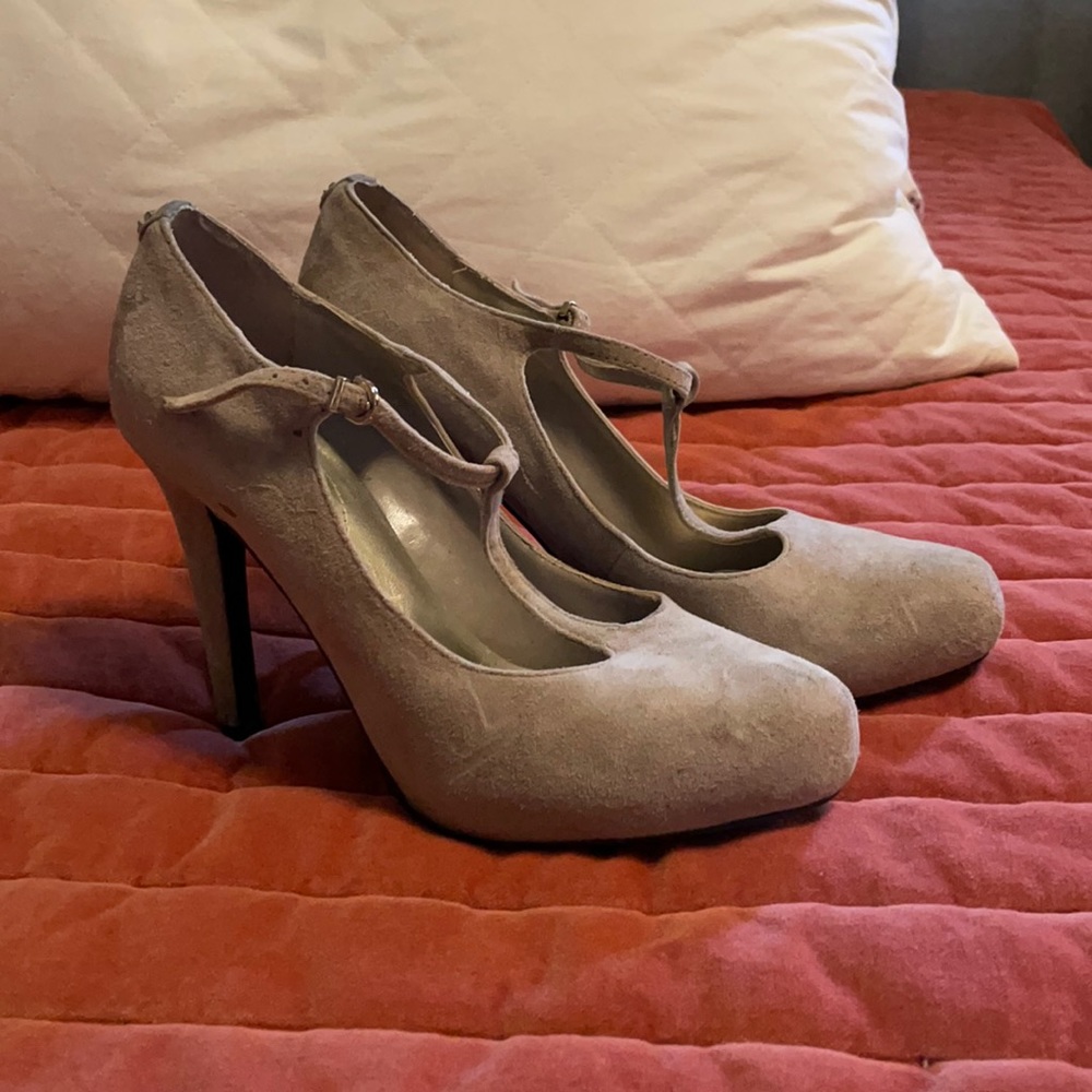 Guess suede heels